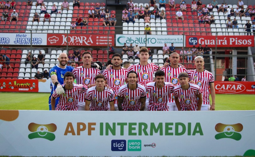 Triunfo del Rayadito para mantener la ilusión
    
    <div class=